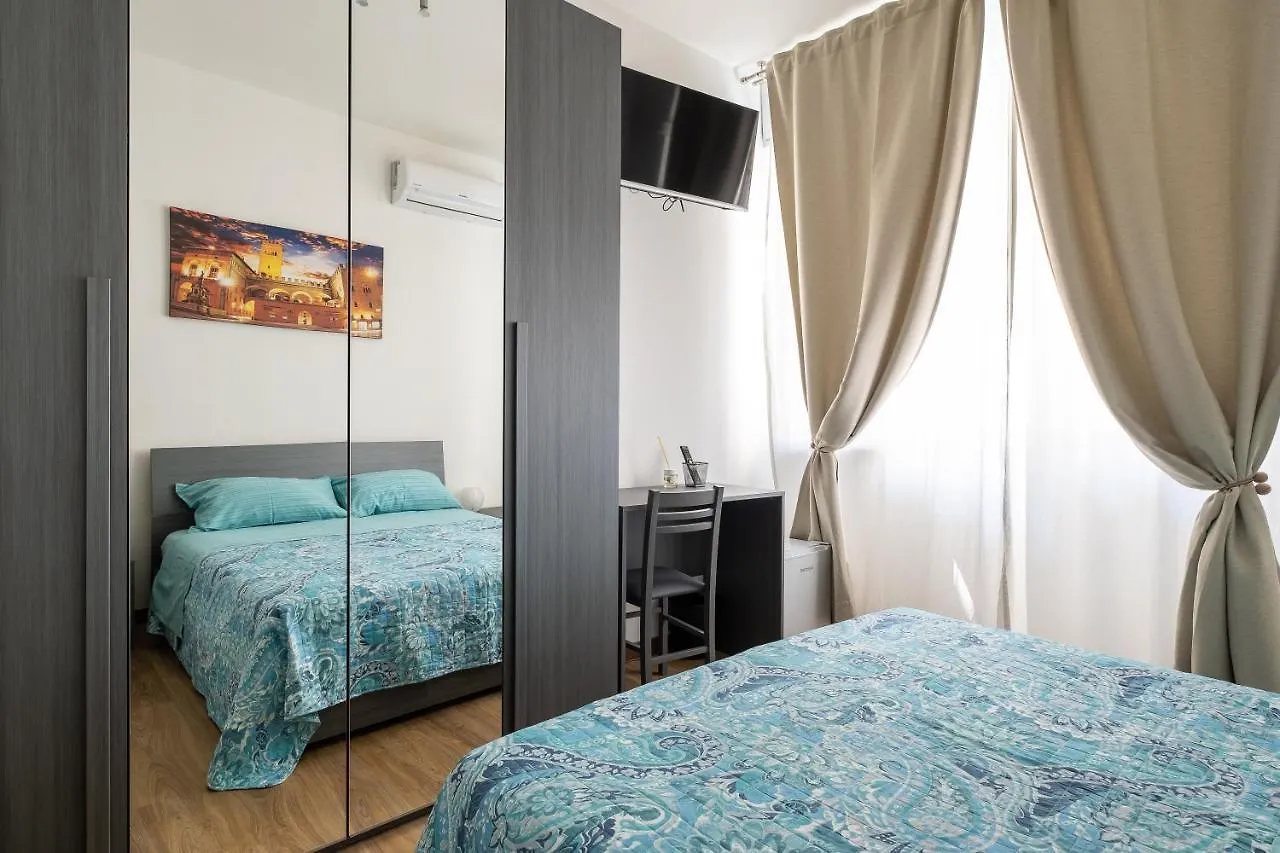 Studio 24 - Holiday & Business Apartment Bologna 0*,